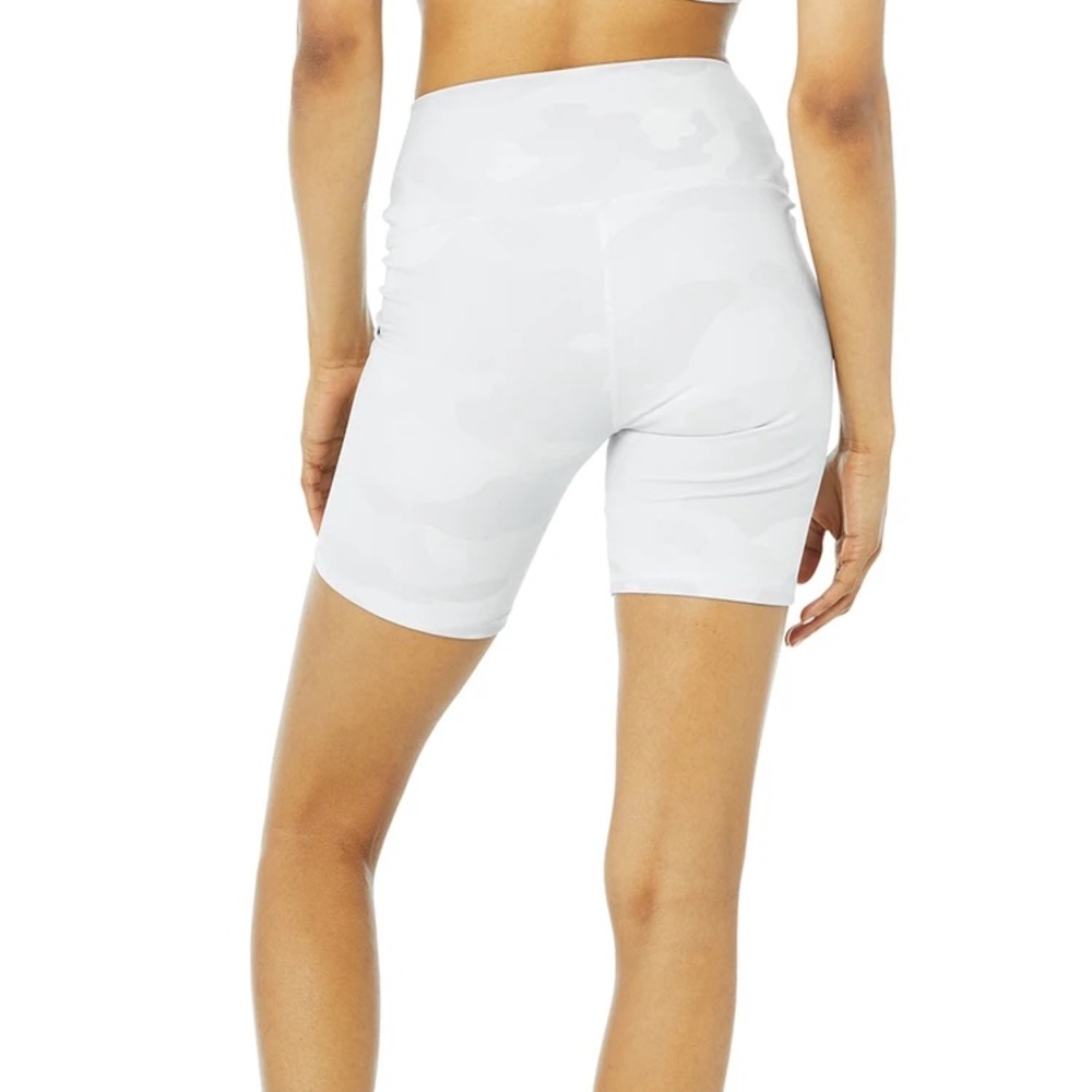 Alo Yoga High-waist Vapor Shorts - NWOT - Picture 2 of 5